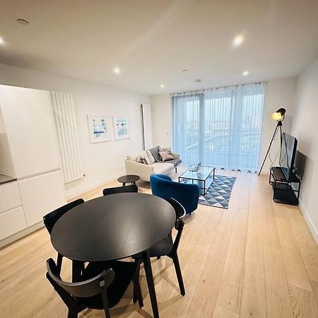 Spacious Modern 1 Bed Apartment. Λονδίνο Εξωτερικό φωτογραφία