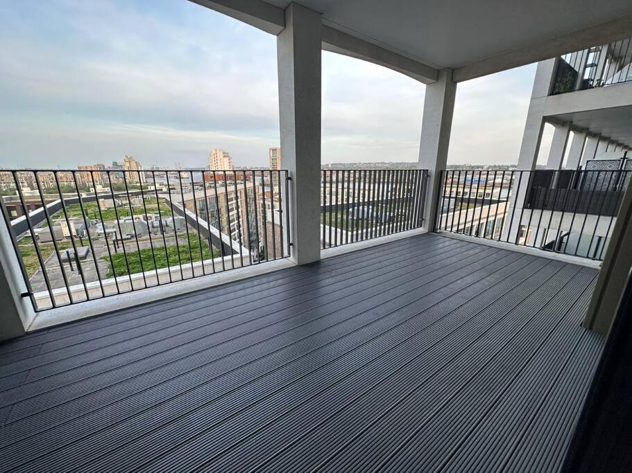 Spacious Modern 1 Bed Apartment. Λονδίνο Εξωτερικό φωτογραφία